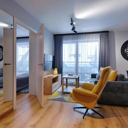 Gorski Przystanek Parzenica & Rozeta Adjacent Apartment